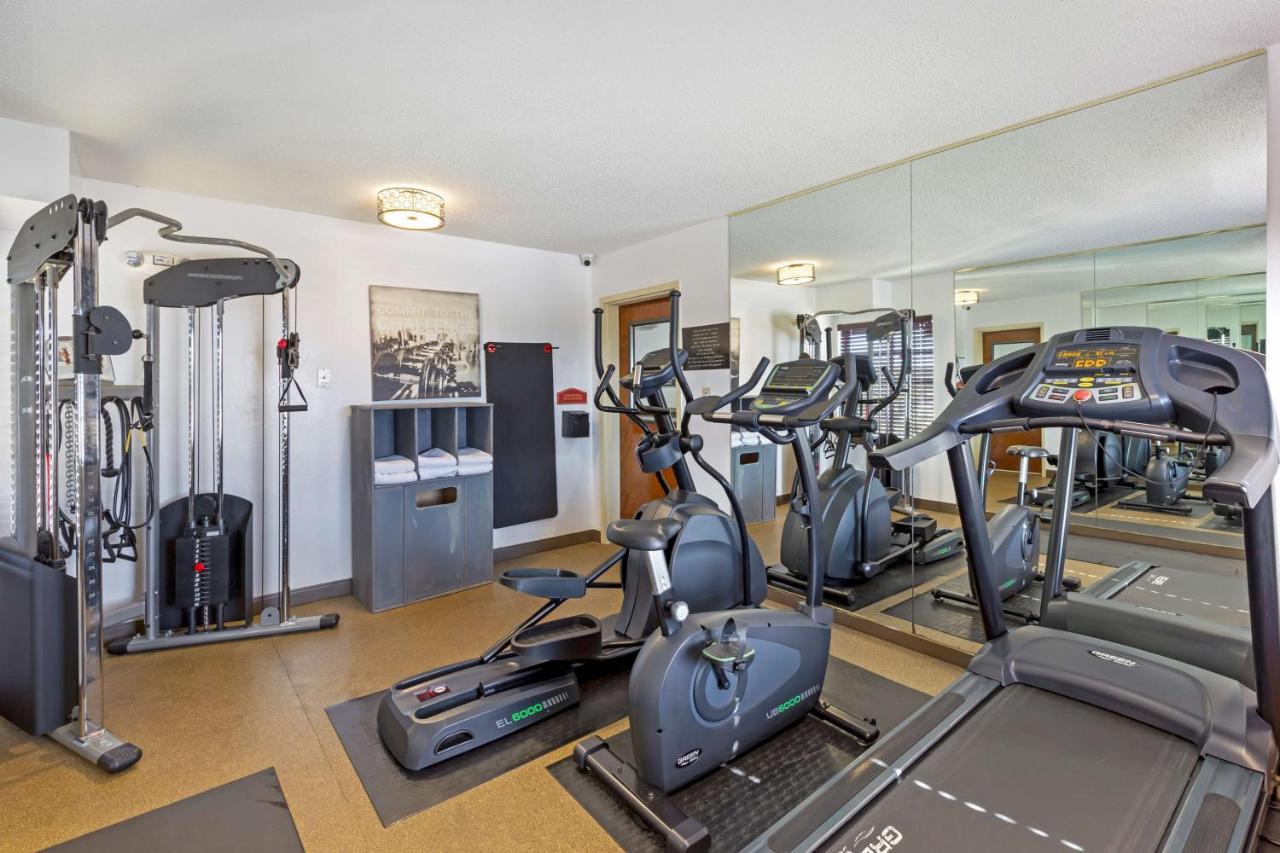Best Western Plus South Hill Inn Екстериор снимка