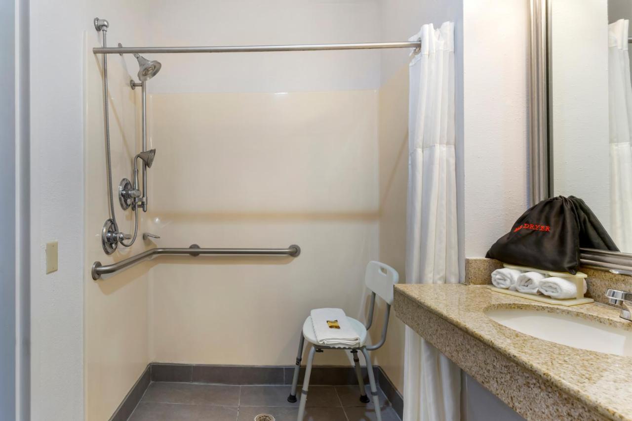 Best Western Plus South Hill Inn Екстериор снимка
