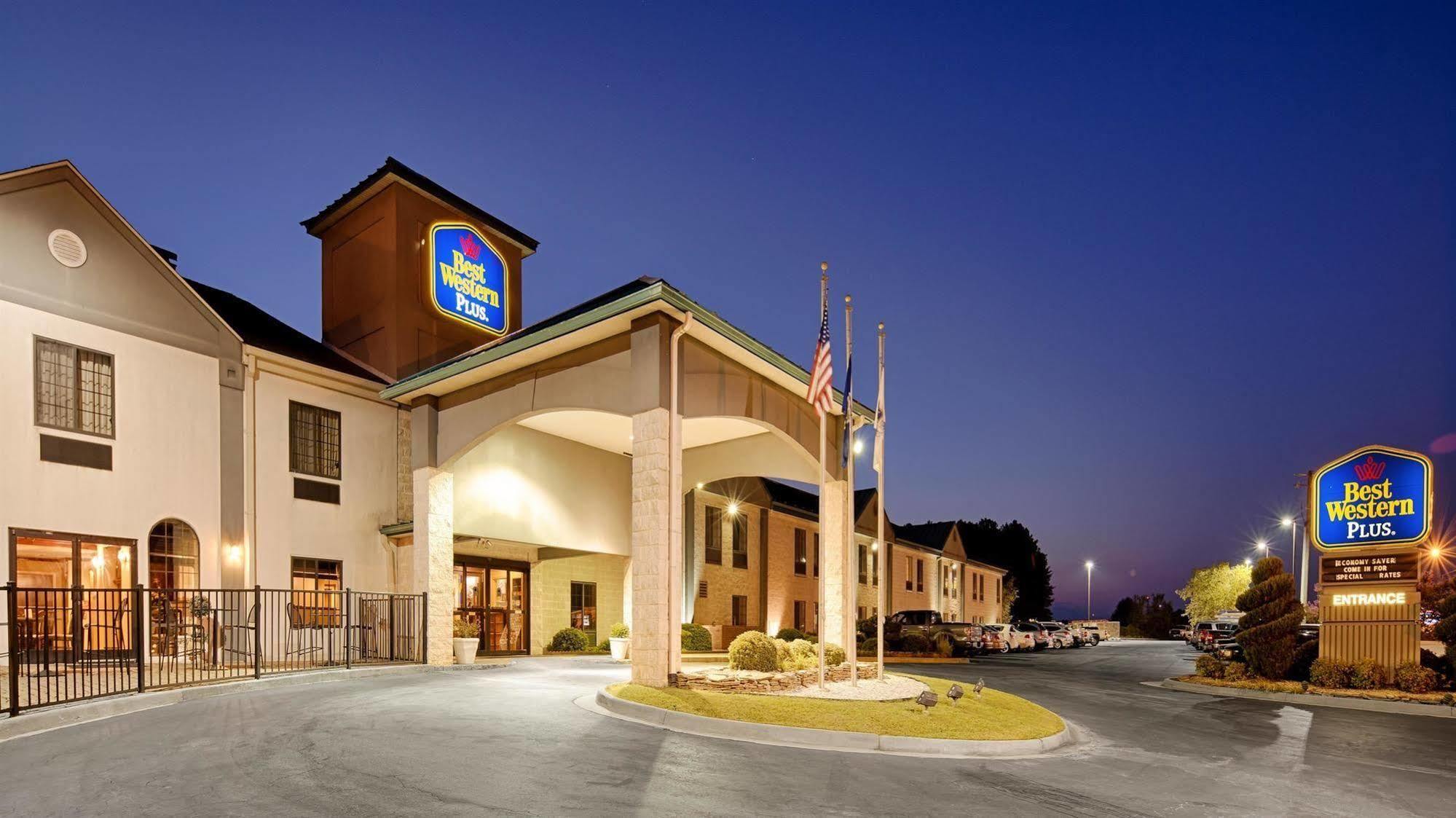 Best Western Plus South Hill Inn Екстериор снимка