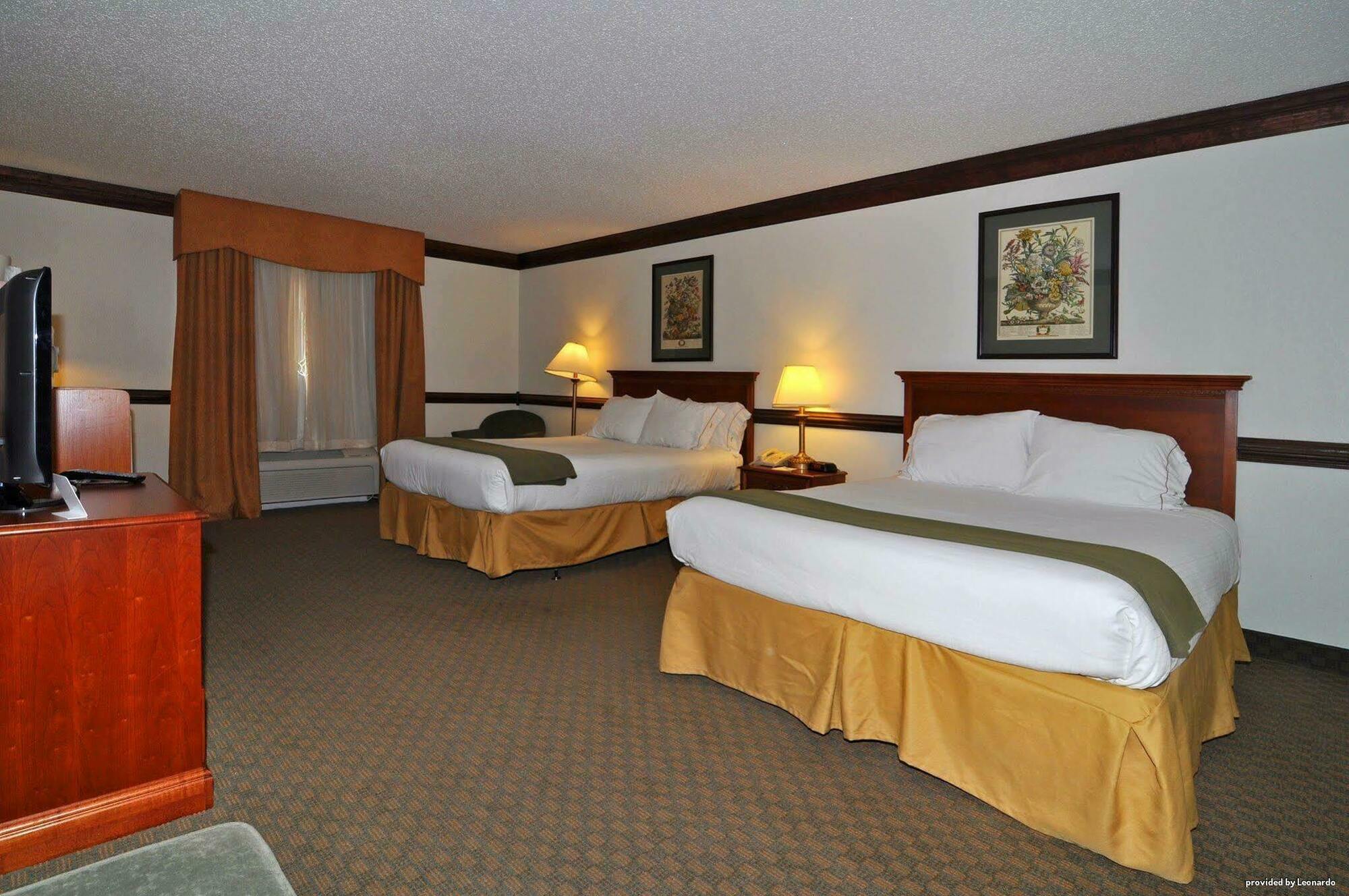 Best Western Plus South Hill Inn Екстериор снимка